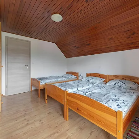 Bor アパート ボーヒニ